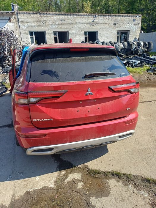 Дверь Mitsubishi Outlander 4 2022+ задняя правая разборка