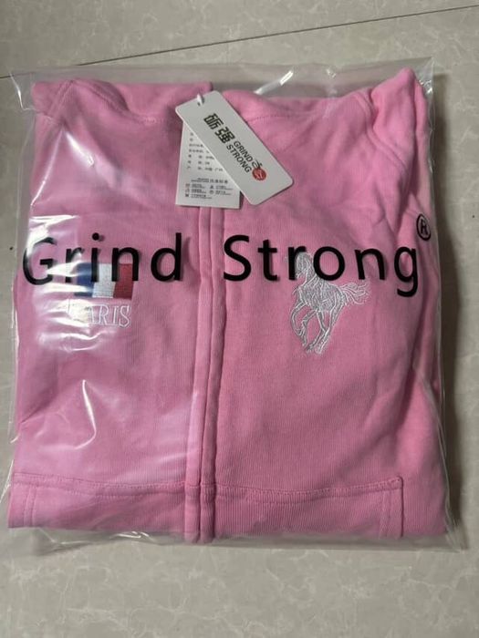 Зіпка Grind Strong