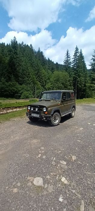 Таксі на озеро  Синевир