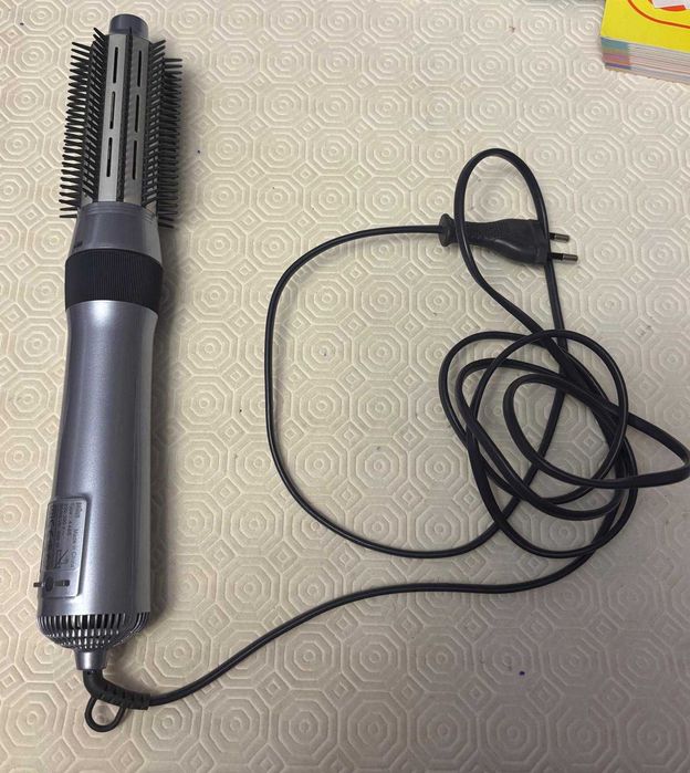 Secador de cabelo Braun Volume & Style + acessórios + estojo
