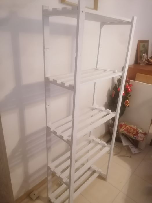 Estante madeira pintada branco