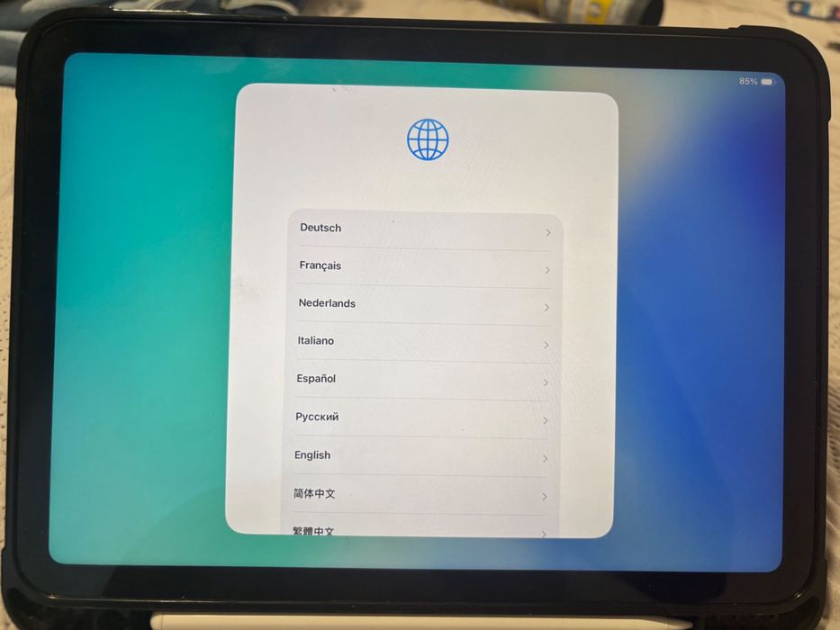 iPad 10.ª Geração 64GB Wi-Fi + Apple Pencil + Capa
