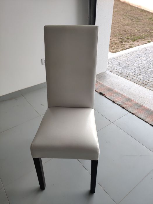 Conjunto de 4 cadeiras de jantar