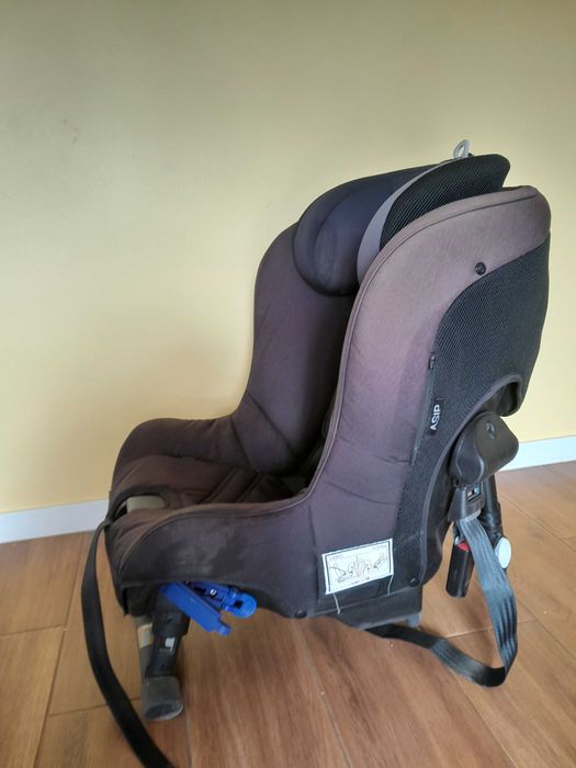 Fotelik samochodowy axkid minikid 0-25 tylem do jazdy