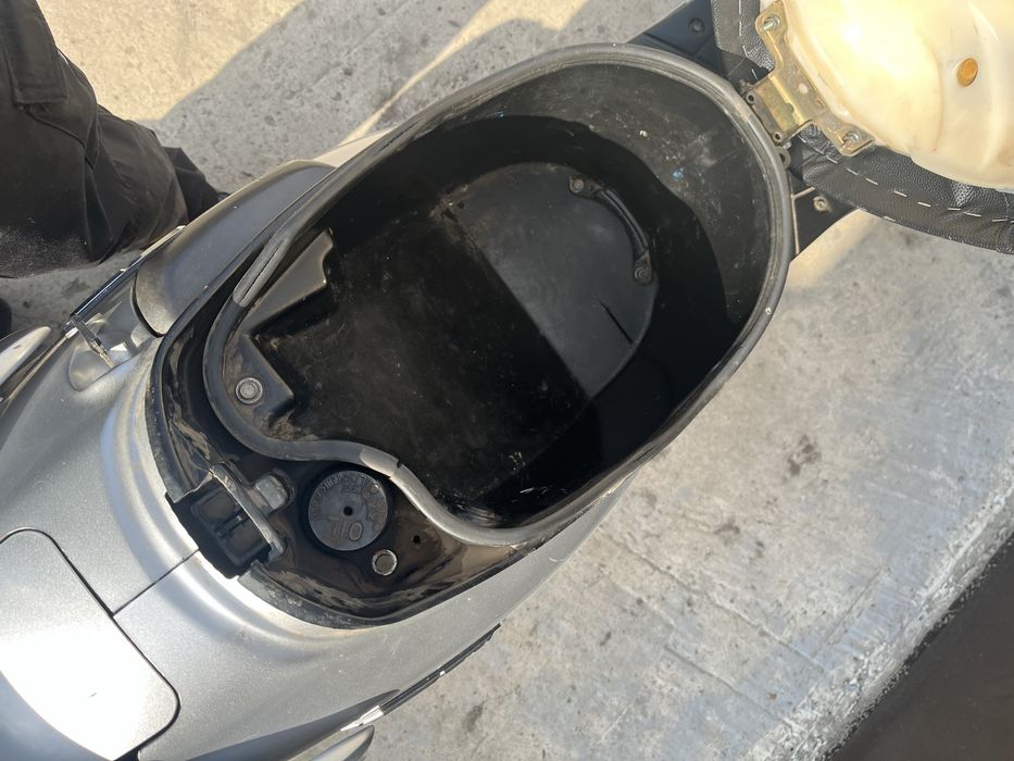 Скутер Suzuki zz inch up sport