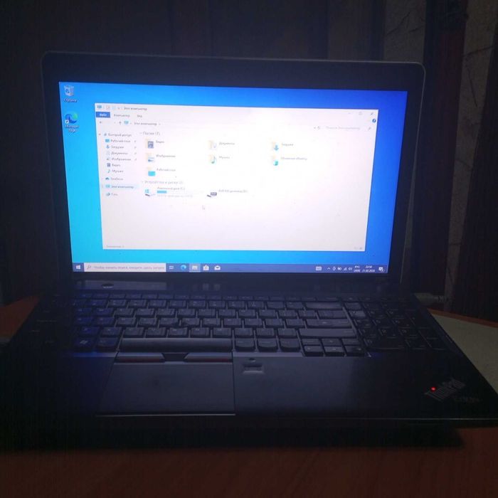 ноутбук леново Е530,  на відновлення без ОЗУ та жорсткого диска