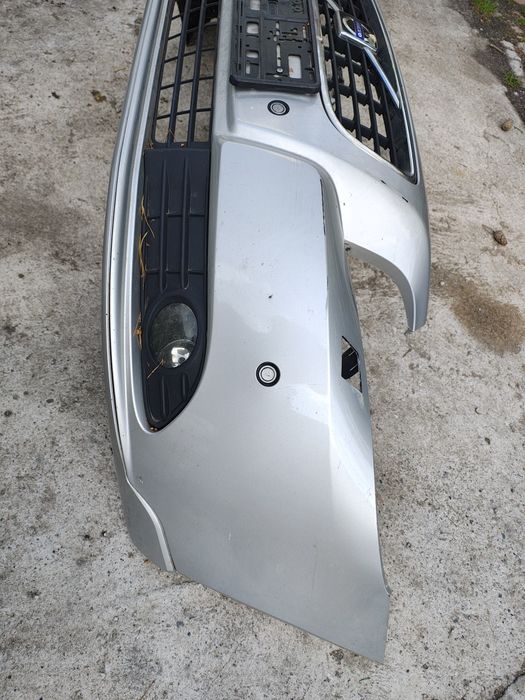 Zderzak  przedni Volvo V50 S40 II lift spryski halogeny PDC