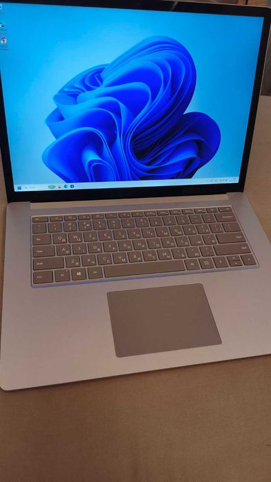 Microsoft Surface Laptop 3 15" Intel i7-16gb RAM-512gb SSD-2K тачскрін