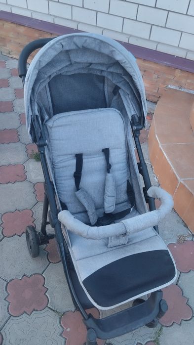 Продам дитячу  коляску в прекрасному стані
