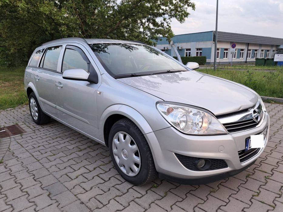 Wynajem, wypożyczalnia samochodów Citroen Berlingo 7 os., Opel Astra