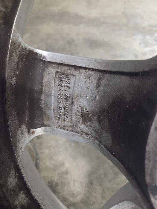 Felgi e60 e61 7x16 et20 fi72,5 oe bmw  6777