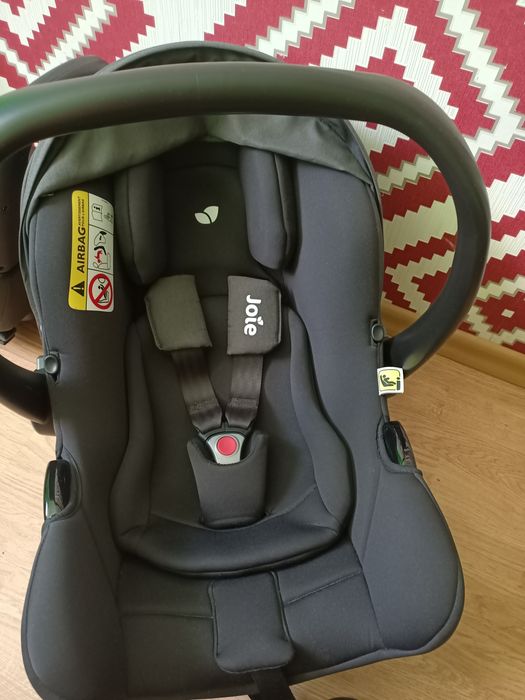 Fotelik samochodowy z bazą ISOFIX