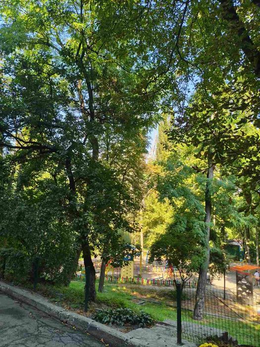 Продам 3 кімнатну квартиру пр-т Голосіївський