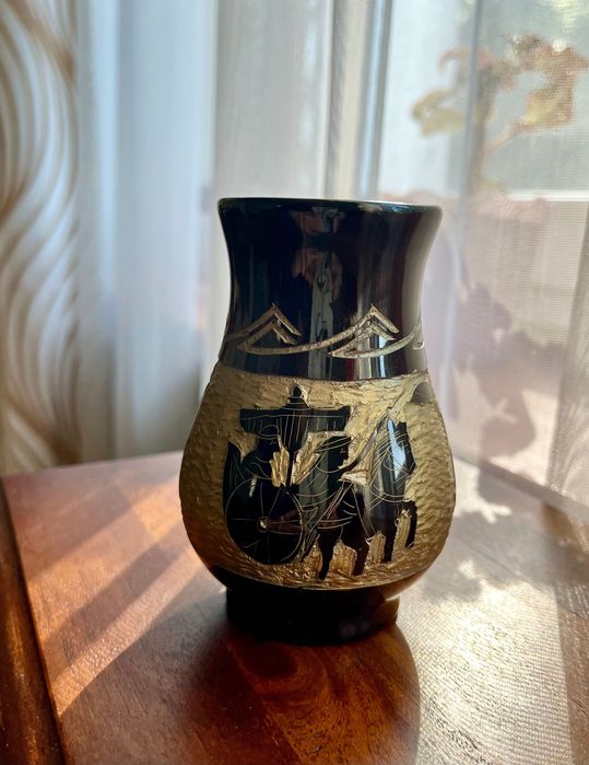 Czarny ceramiczny wazonik grecki vintage lata 90