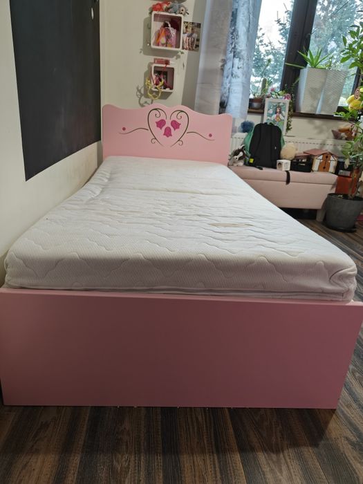 Zestaw Meblik szafa, komoda, łozko