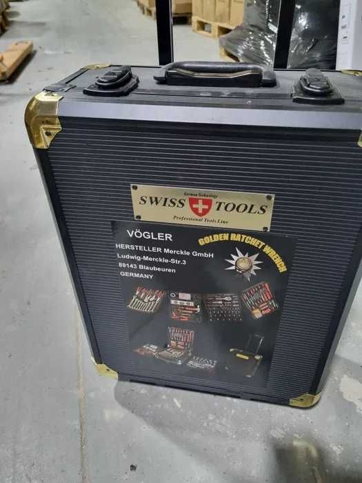 Набір інструментів у валізі VÖGLER GmBh 1000 ел.