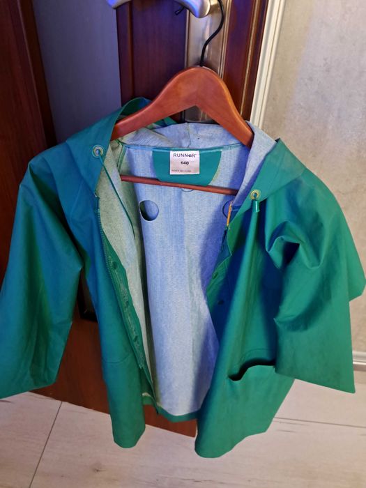 Płaszczyk przeciwdeszczowy rozm. 140