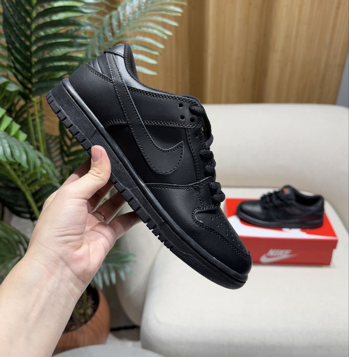 (36-45) Топові класичні кросівки Nike SB Dunk Low Pro Triple Black