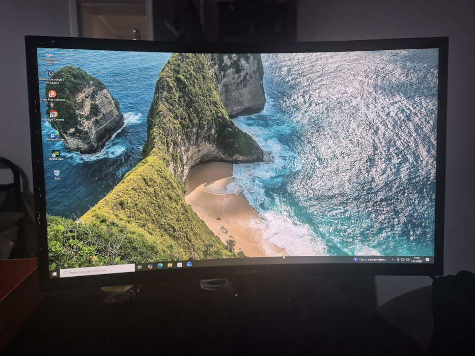 Komputer stacjonarny