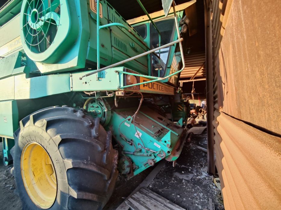 Комбайн Дон 1500-Б