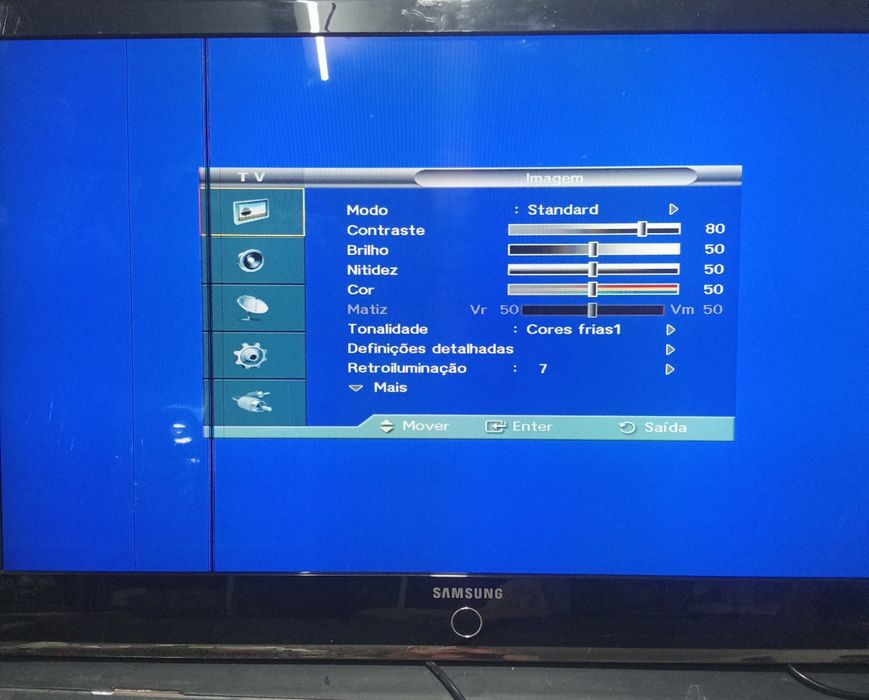 TV Samsung 40 polegadas 101,6 cm