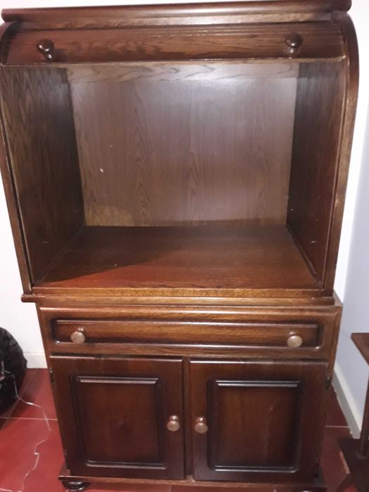 Móvel para Televisão de cortina