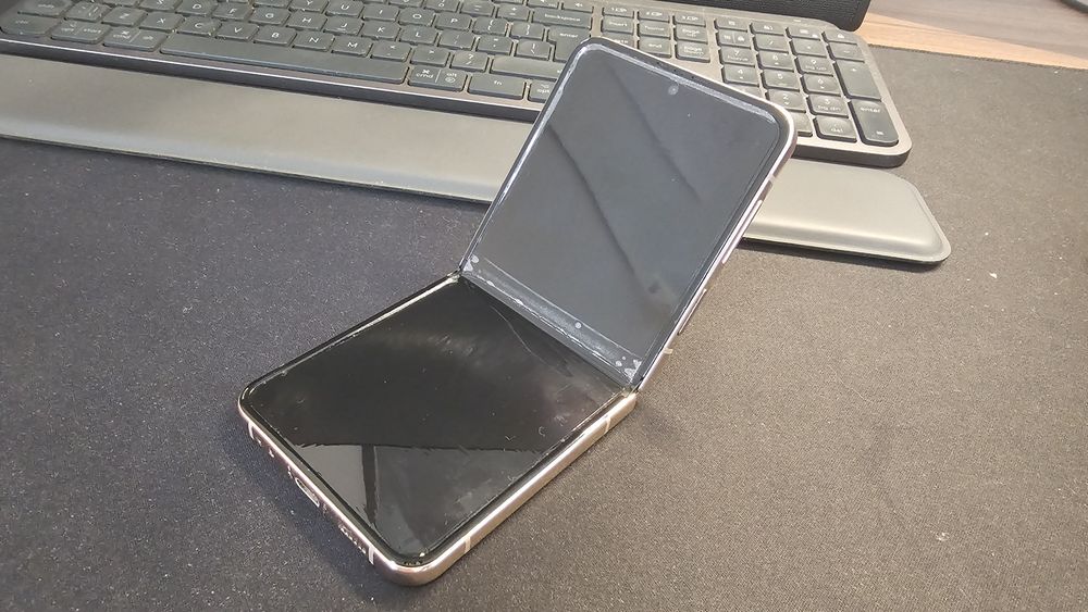 Samsung Flip 4 128GB/8Gb