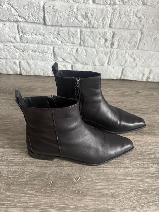 Czarne sztyblety Gino Rossi