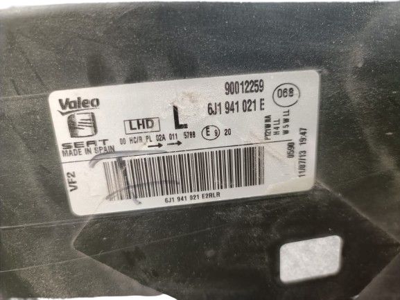 Ótica / farol esquerda SEAT Ibiza IV (6J5, 6P1)