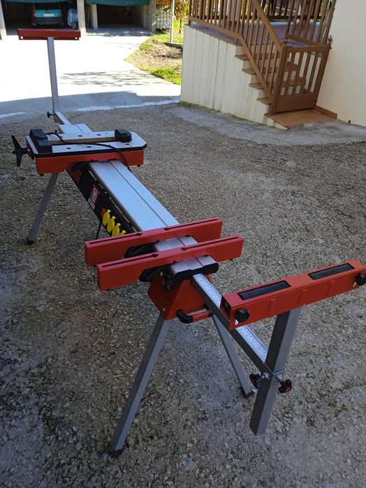 Mesa de supporte429912075032350722