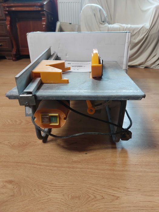 Piła stołowa do drewna Powermat 1650W