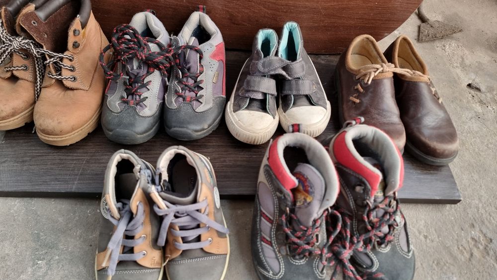 Детская обувь. Ботинки, кроссовки,