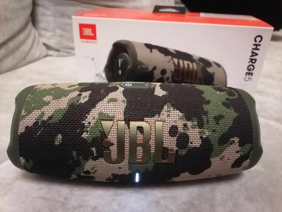 JBL Charge 5 колонка