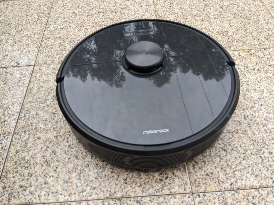 Aspirador robótico roborock , (falta o carregador)