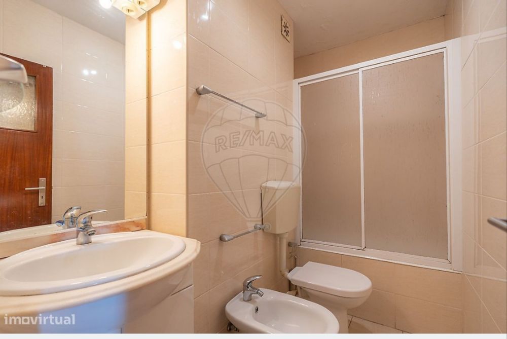 Quarto para estudantes-Vale Flores (rua Paulo Quintela)