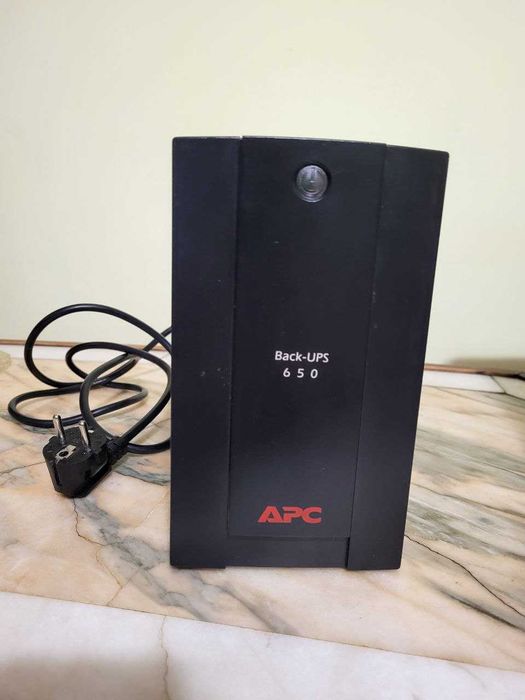 Неробочий UPS APC Back-UPS BX650CI-RS. На запчастини.