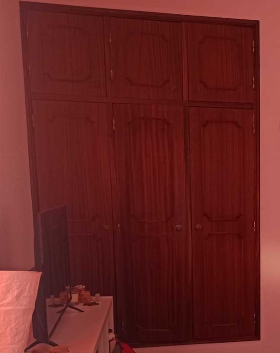 Portas de roupeiros em bom estado