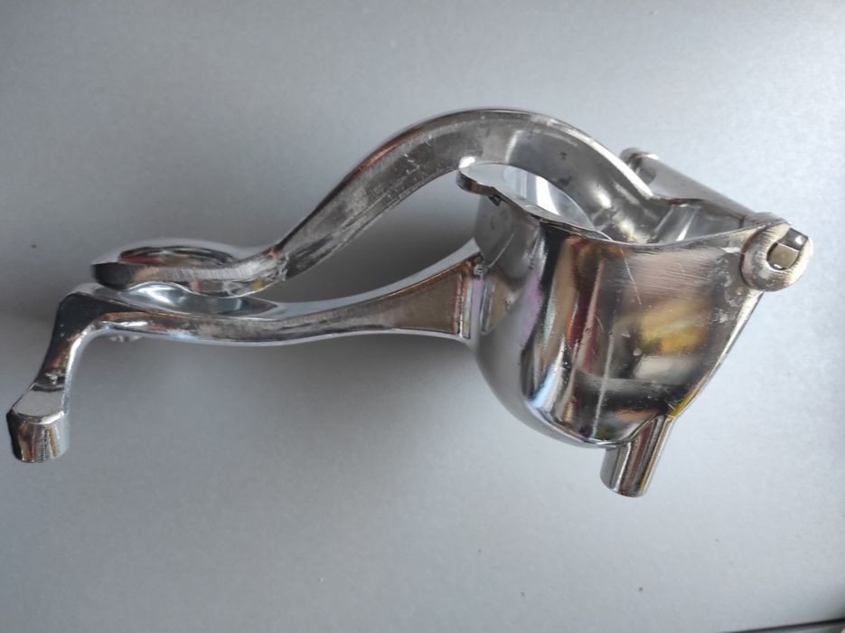 Соковижималка ручна