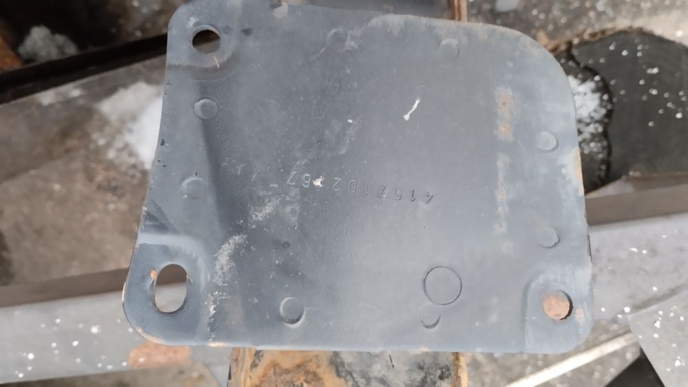 Підсилювач заднього бампера skoda tour