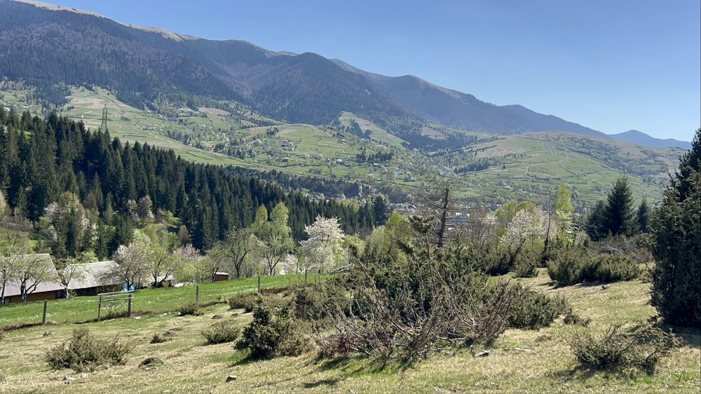 Продається ділянка  у селі Синевир