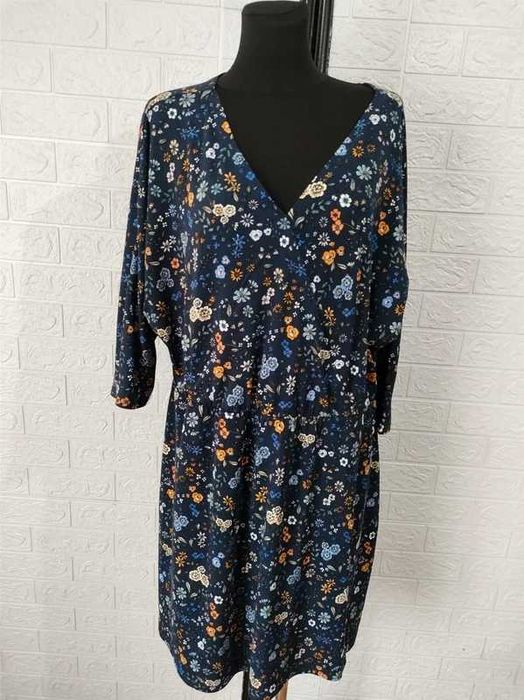 Sukienka oversize rozmiar 48 cena 38 zł