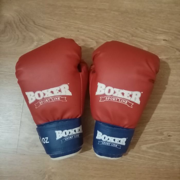 Продам рукавиці для боксу.