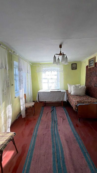 Продаж будинку біля Вишнівця