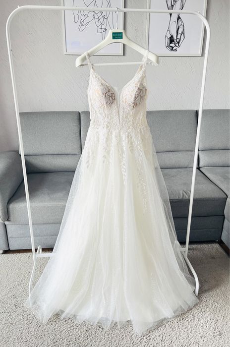 Suknia ślubna koronka