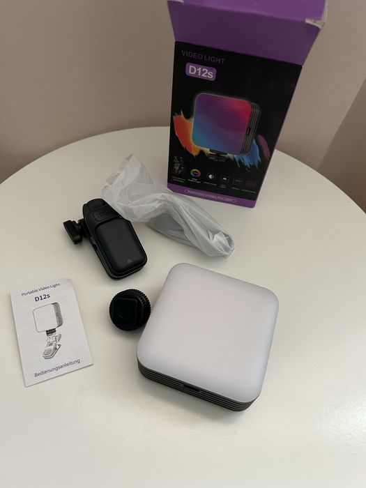 Mala lampka LED do zdjec