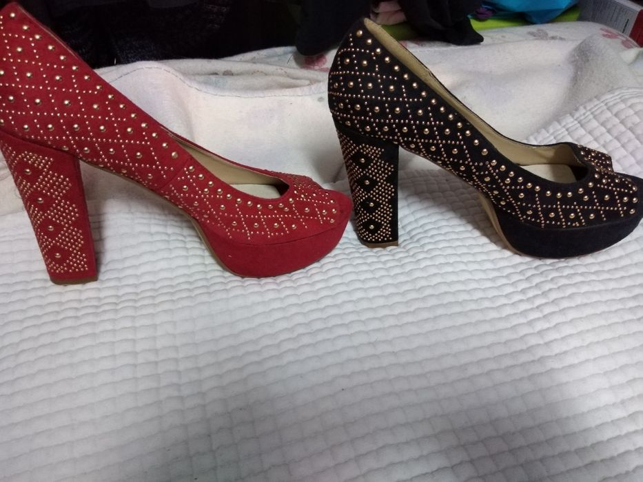 2 Pares sapatos Lindíssimos Invulgares *