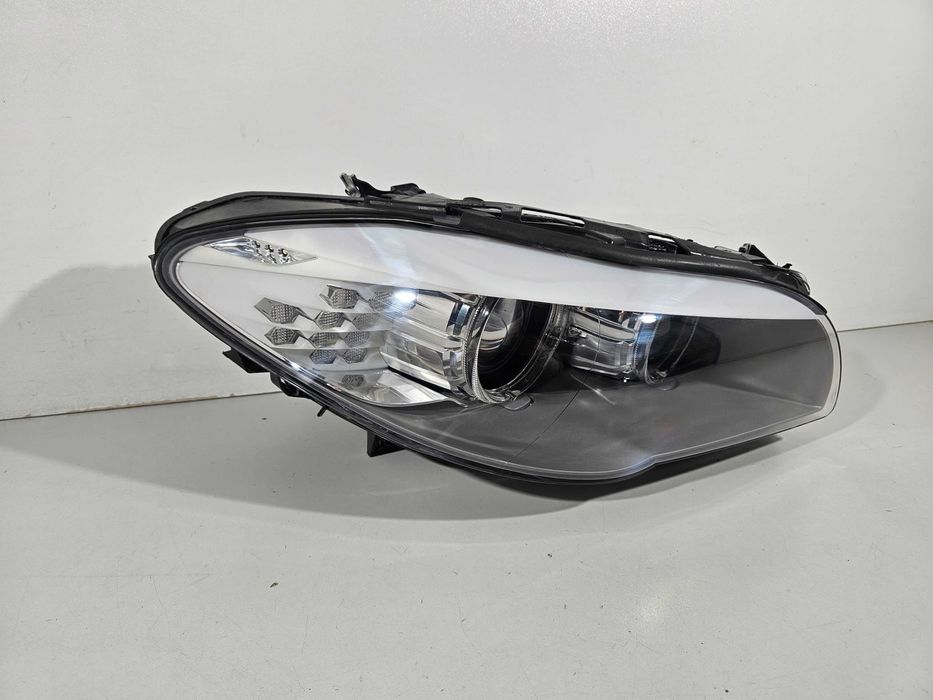 Bmw F10 F11 Lampa Przód Przednia Bi-Xenon Prawa Hella Europa