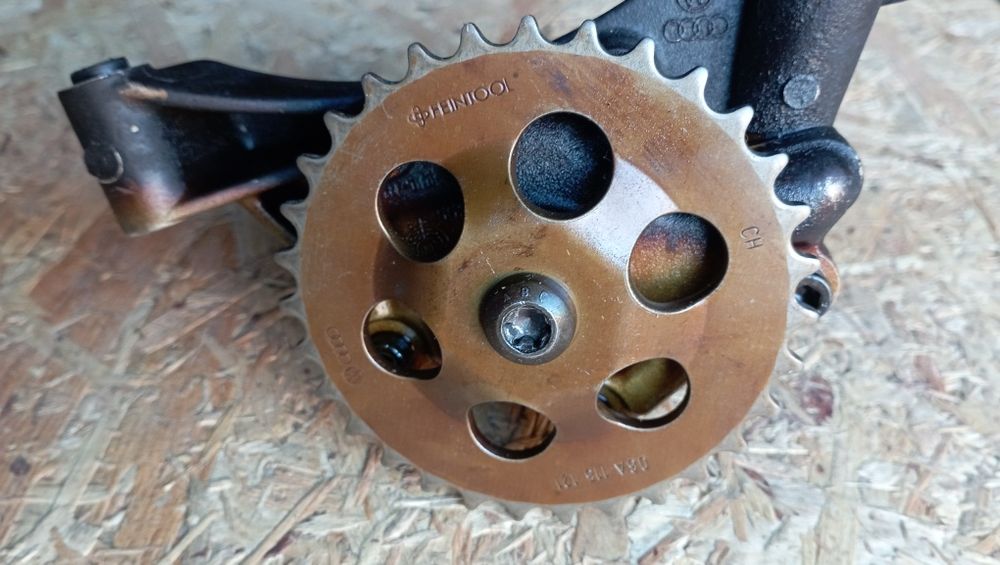 Насос масляний,оригінал,