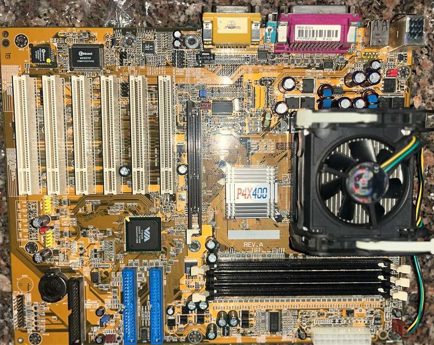 Motherboards e processadores antigas