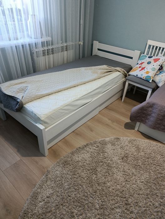 Ліжко 90*200 (б/в), натуральне дерево, біле